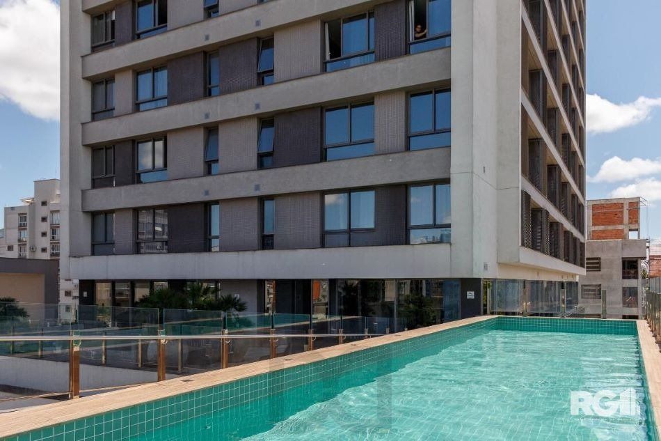 FACHADA-DO-CONDOMINIO-DE-ALTO-PADRAO