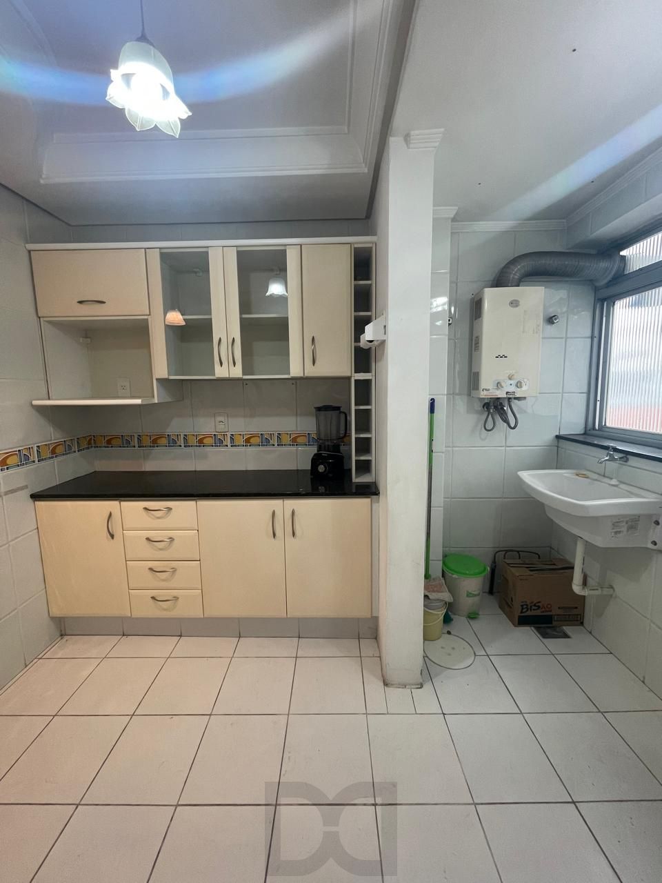 Amplo Apartamento 2 dormitórios com vaga! — foto 10