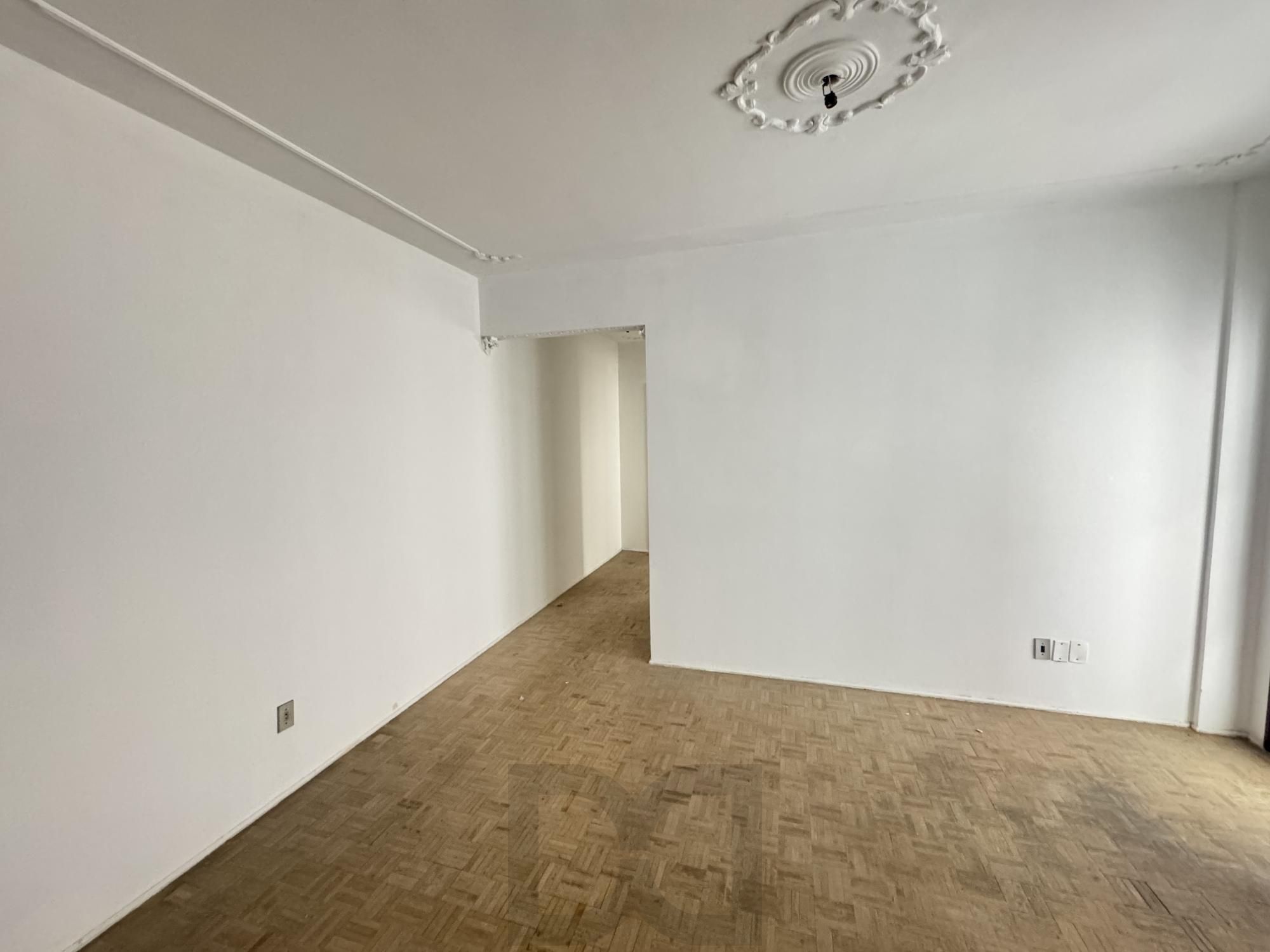 Apartamento 2 Dormitórios à Venda na Cidade Baixa – Porto Alegre — foto 9