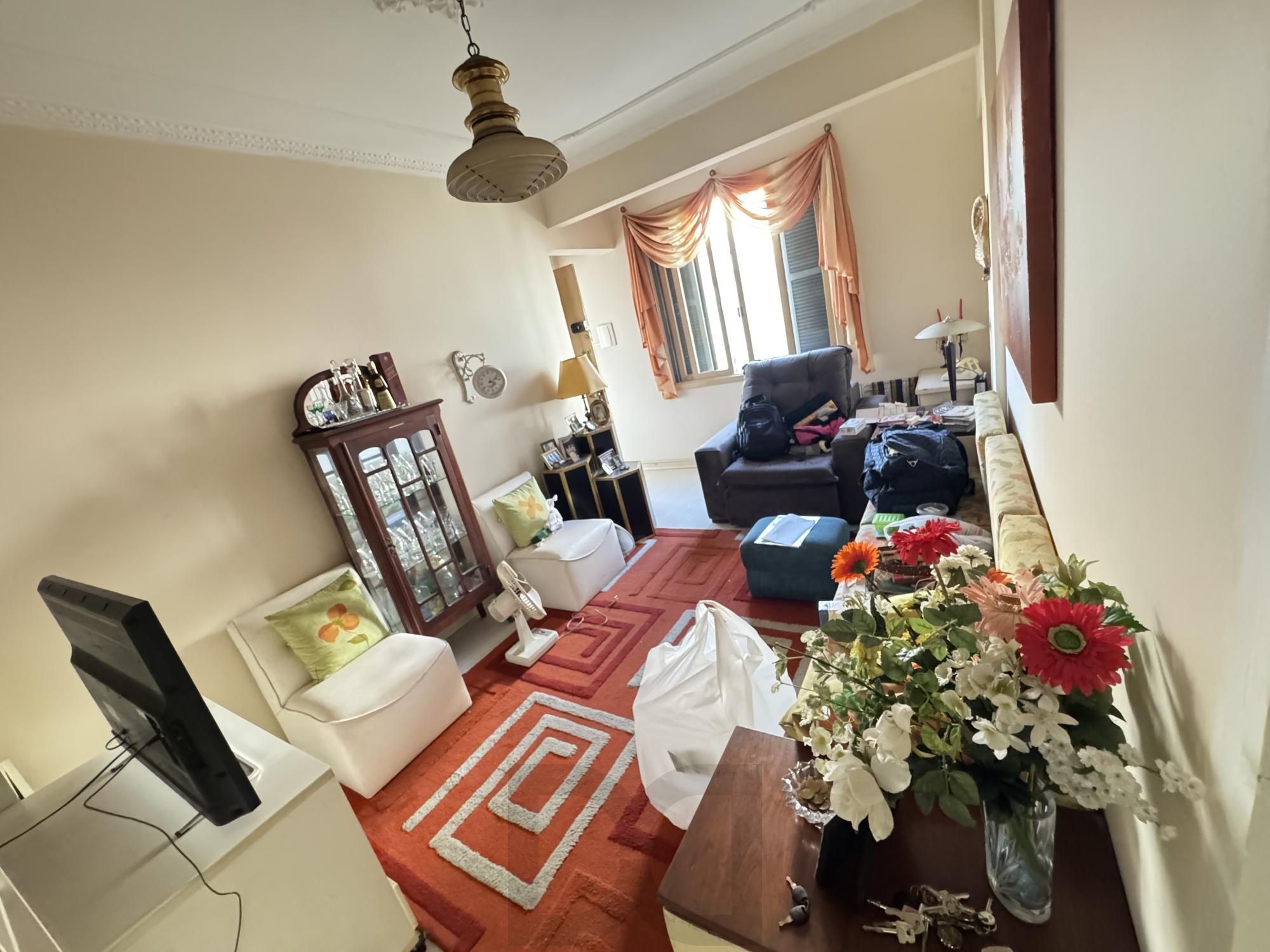 Apartamento de 2 Dormitórios com Elevador na Cidade Baixa — foto 4