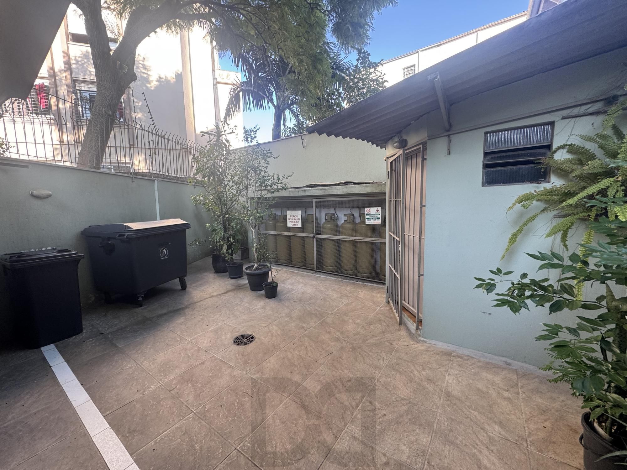 Cobertura de 2 Dormitórios com Suíte, garagem e Vista Panorâmica em Porto Alegre — foto 30