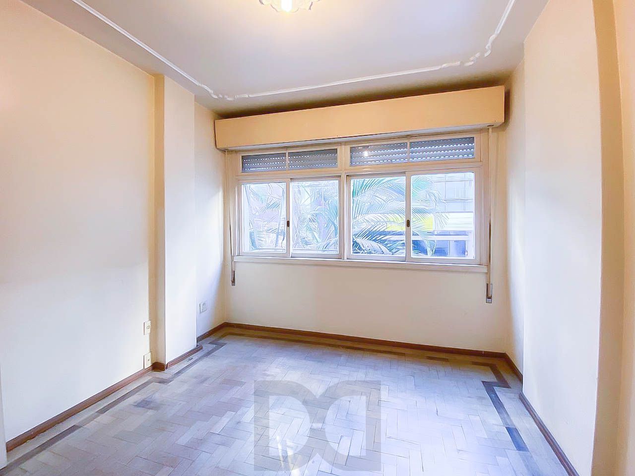 Apartamento amplo de 3 dormitórios, ensolarado, com portaria 24h próximo à UFRGS — foto 2