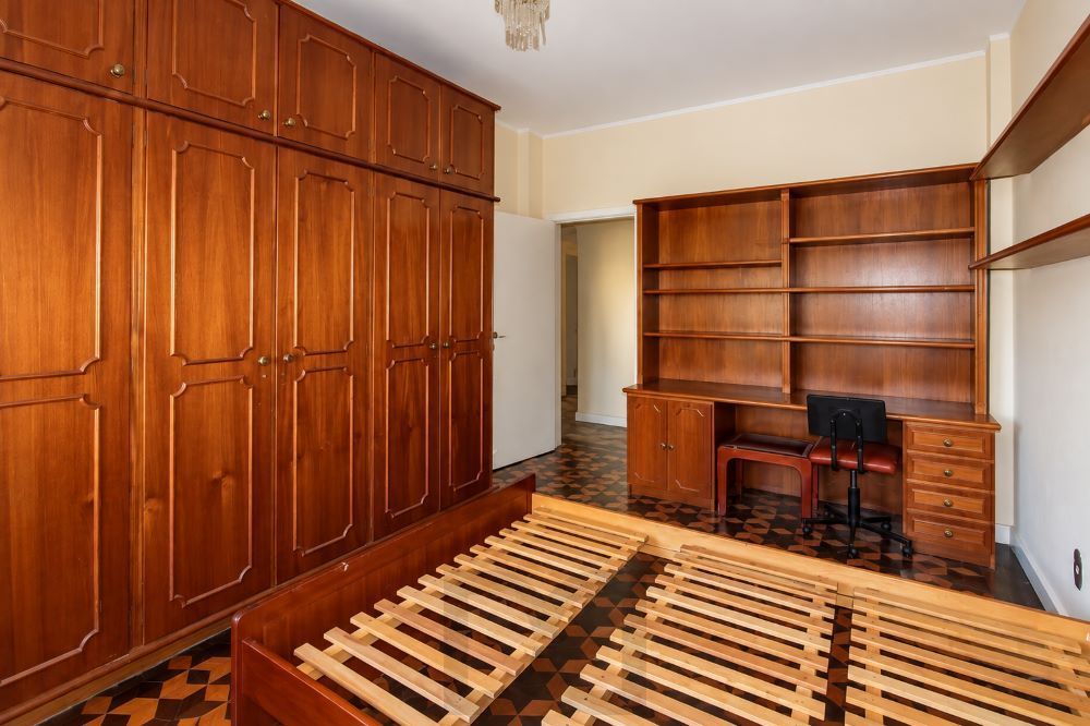 quarto-madeira-escrivaninha