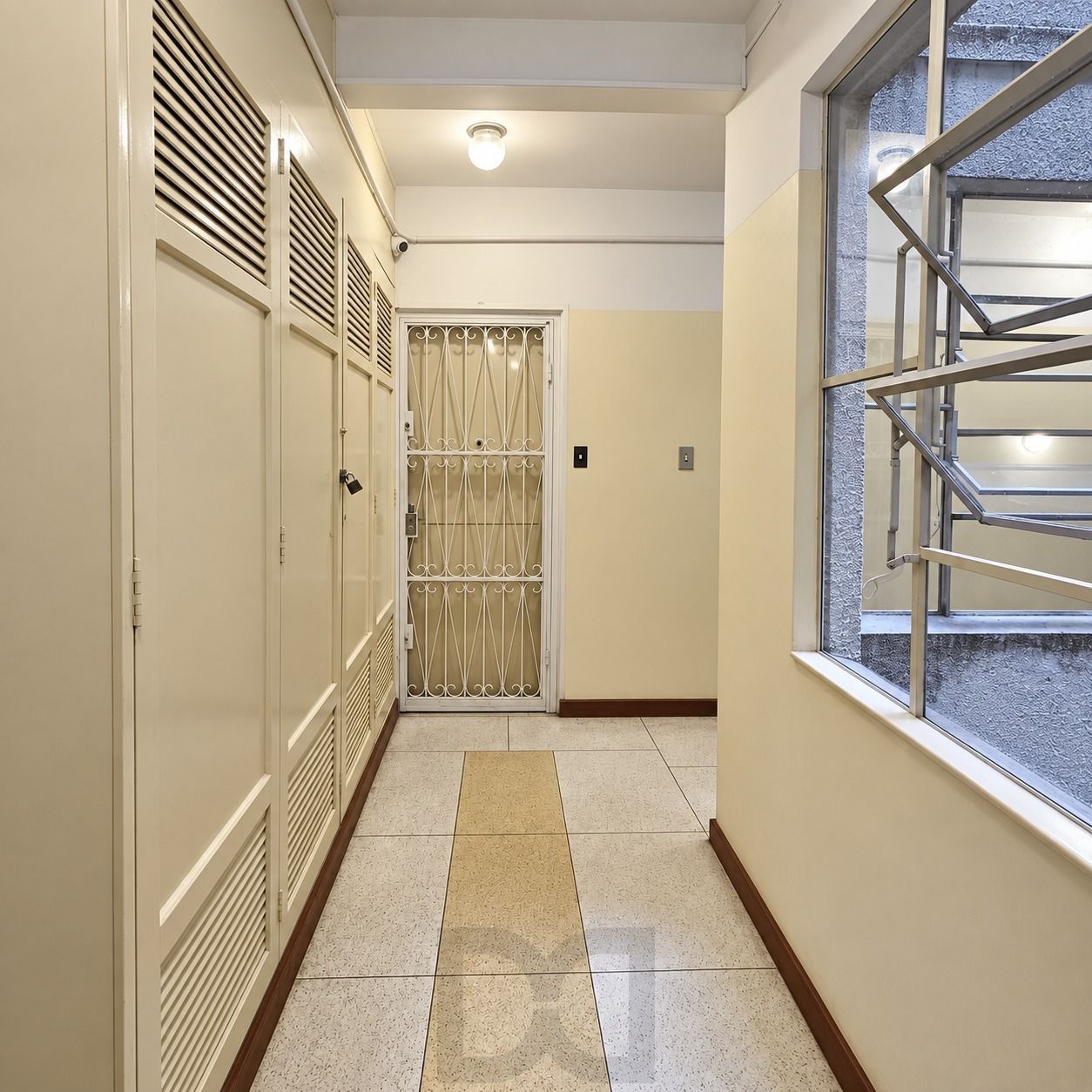 CORREDOR-DE-ENTRADA