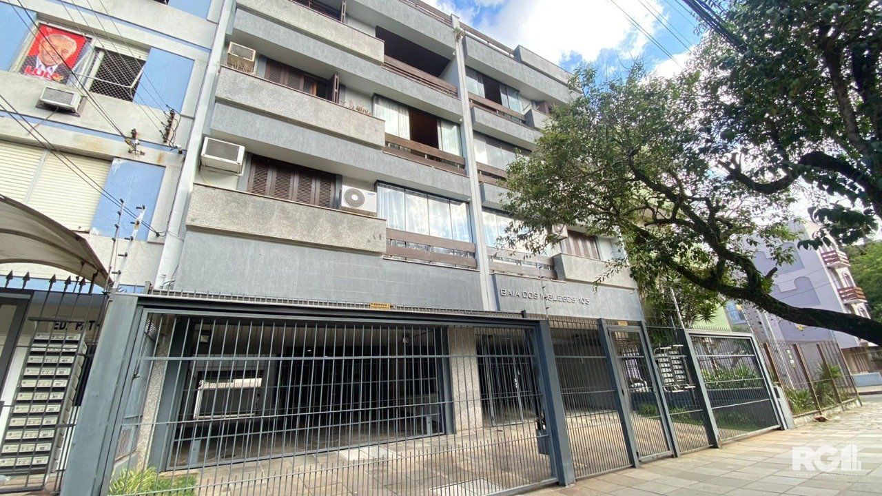Apartamento 1 Dormitório com Garagem e Elevador no Bairro Santana — foto 1