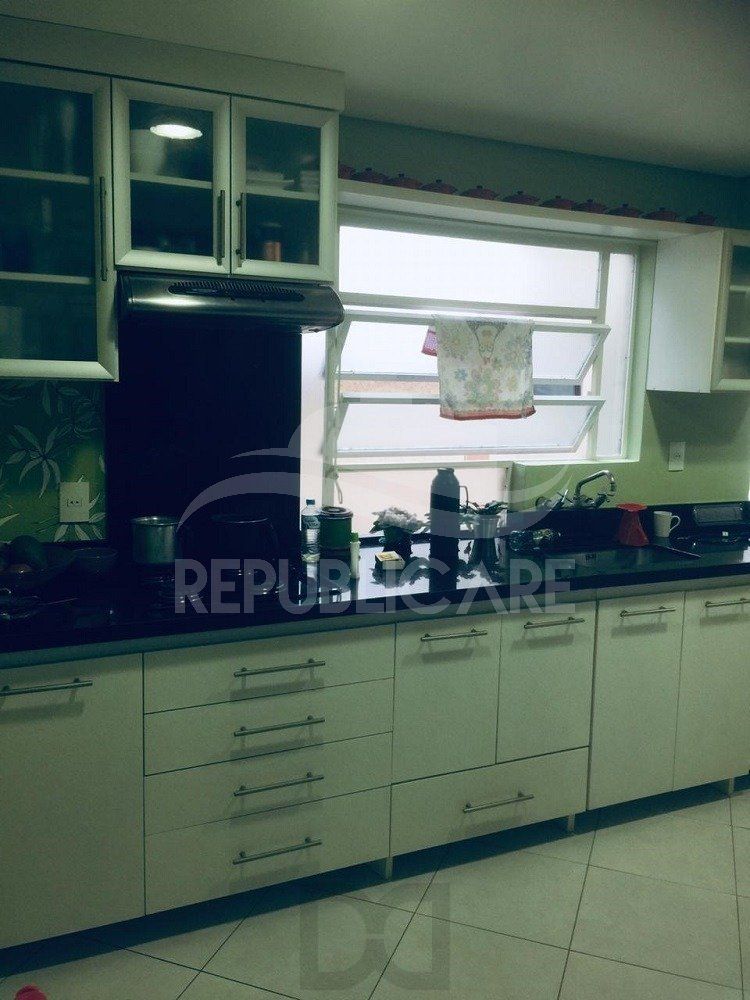 COZINHA-PLANEJADA-COM-ARMARIOS