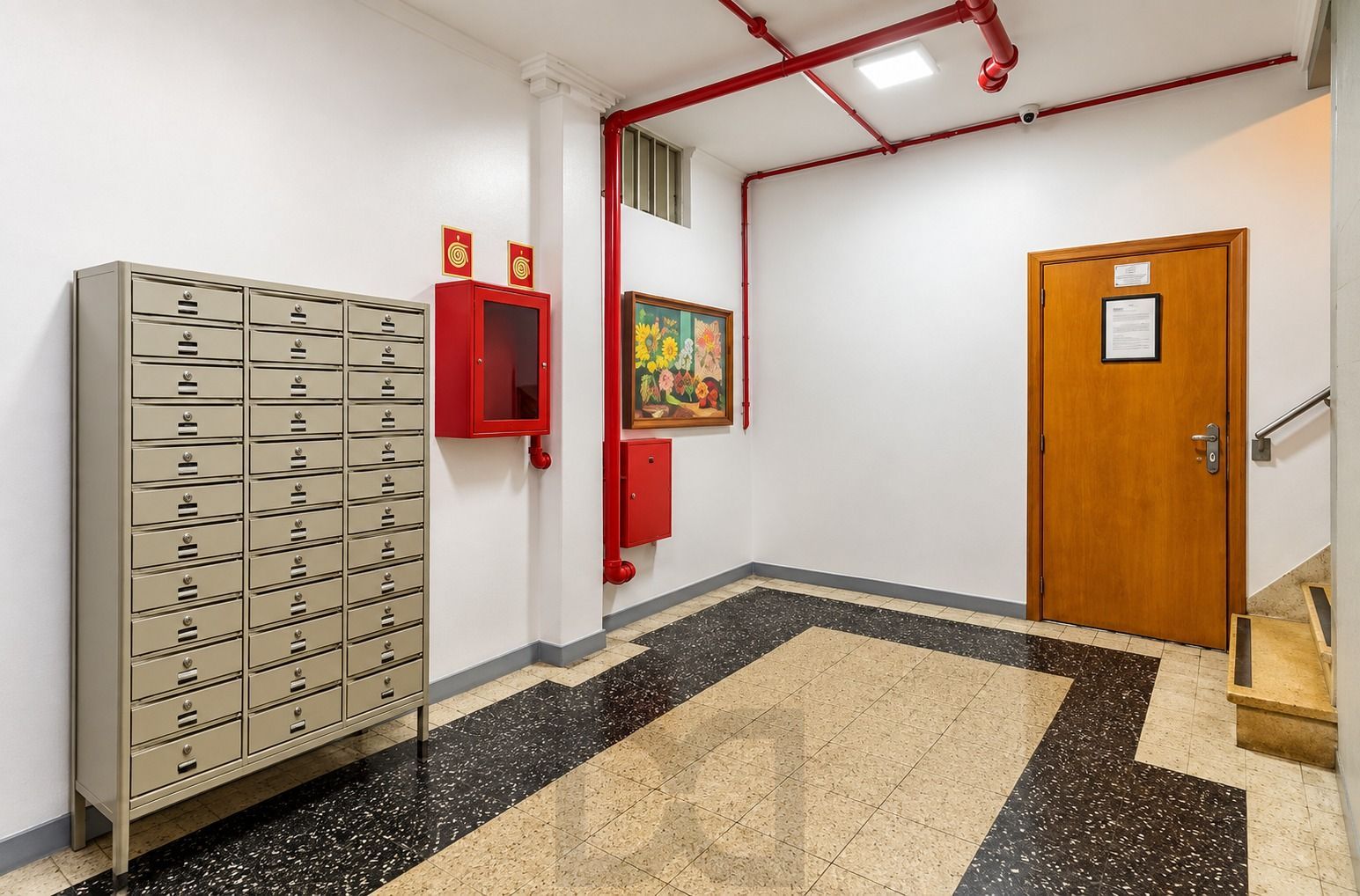 HALL-ENTRADA
