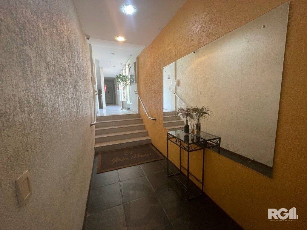 Hall-Entrada