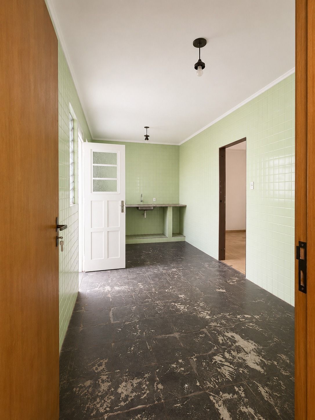 Apartamento 3 dormtórios de frente  bairro Bom Fim- Porto Alegre — foto 9