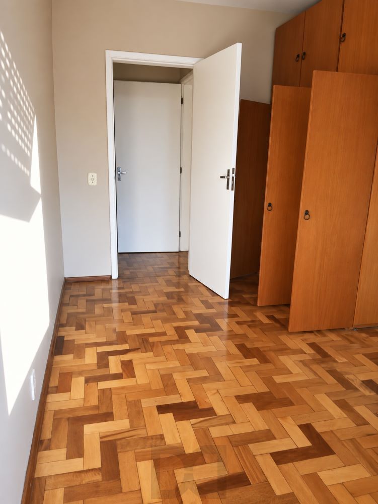 quarto-com-armario-embutido