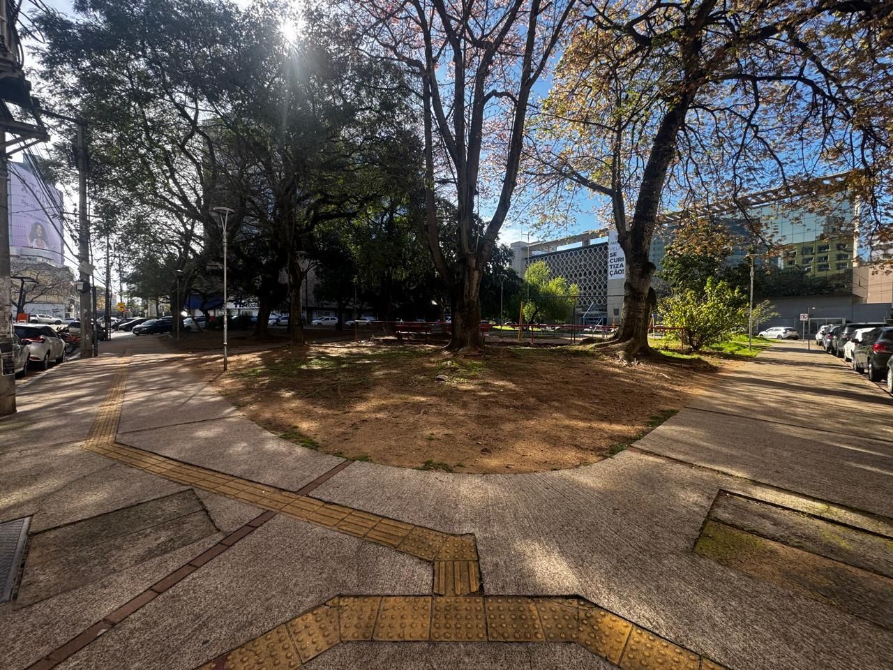 Apartamento de 3 dormitórios, banheiro social e lavabo na Cidade Baixa em Porto Alegre — foto 10