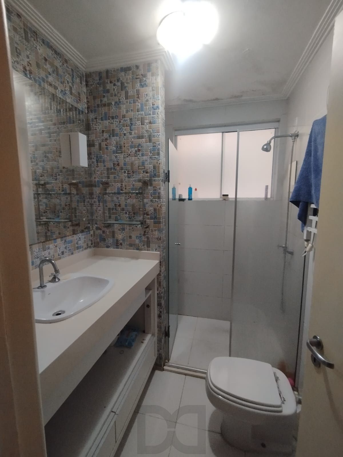apartamento-banheiro-box
