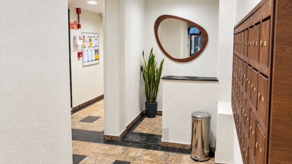 HALL-CONDOMINIO