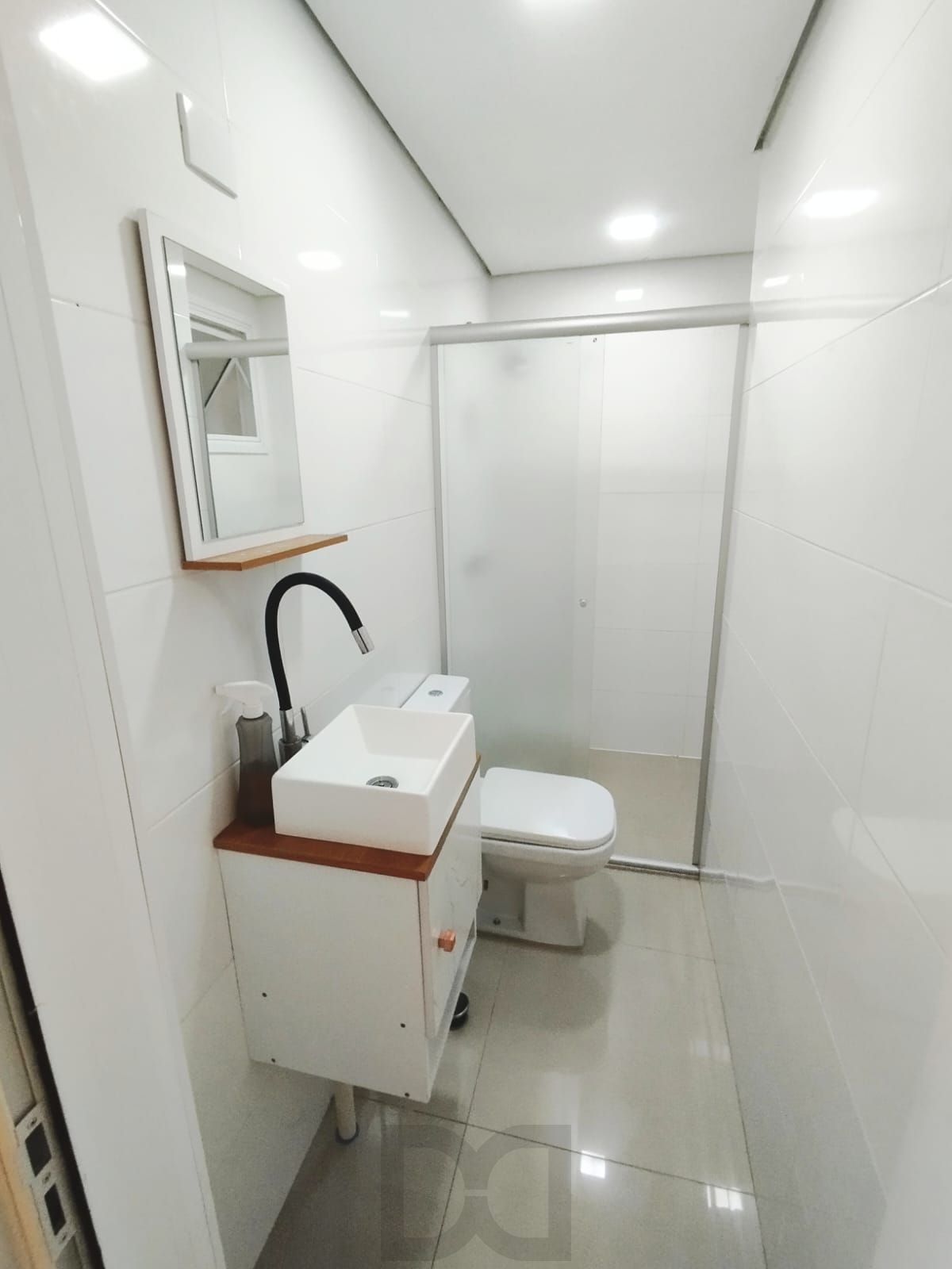 apartamento-banheiro-box