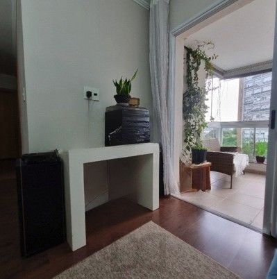 Apartamento de frente com vista panorâmica, sacada,3 dormitórios,1suíte para venda no bairro Centro Histórico em Porto Alegre/RS. — foto 10