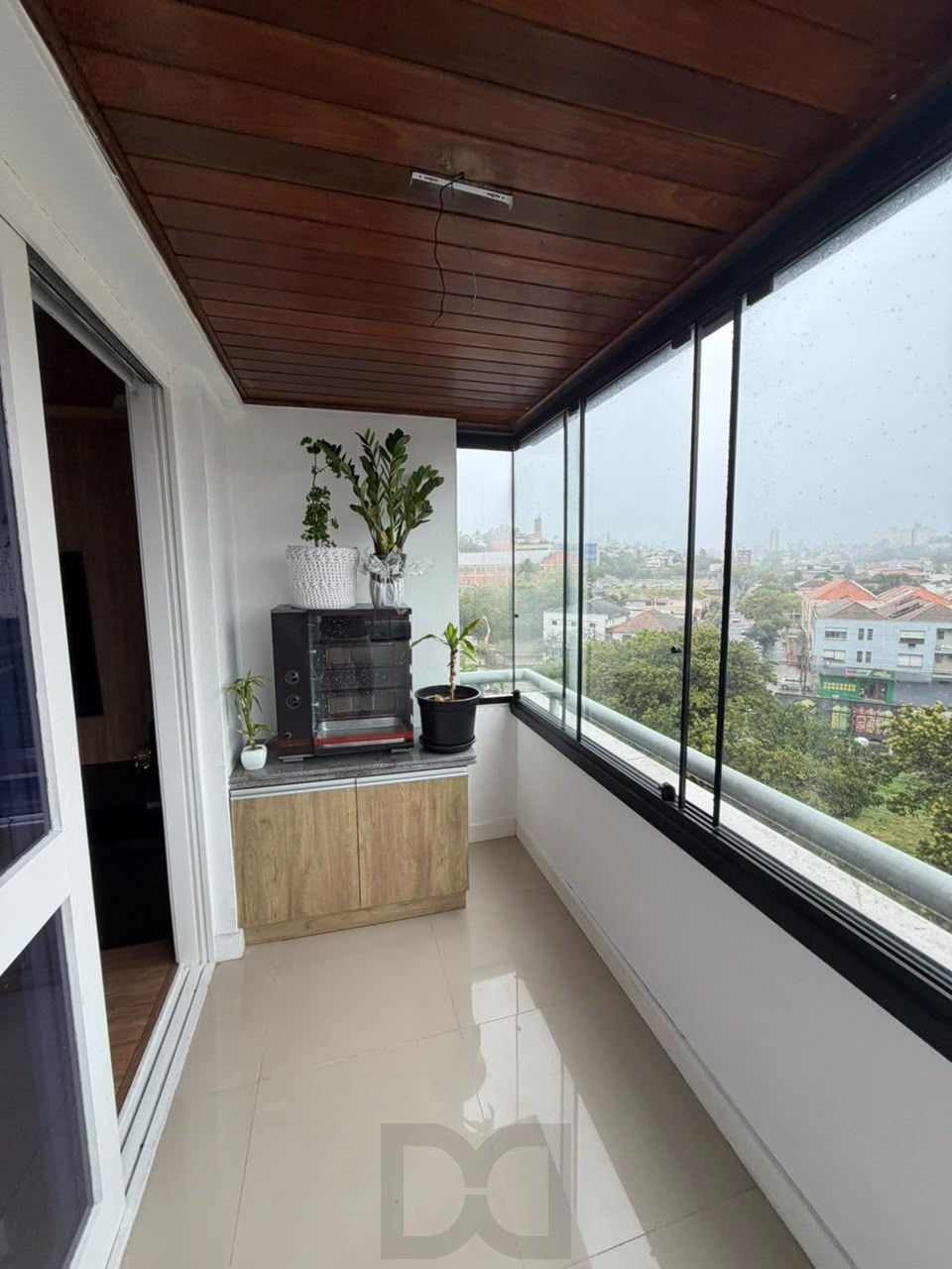 Apartamento de 2 dormitórios semi mobiliado com vaga no Bairro Santana — foto 11