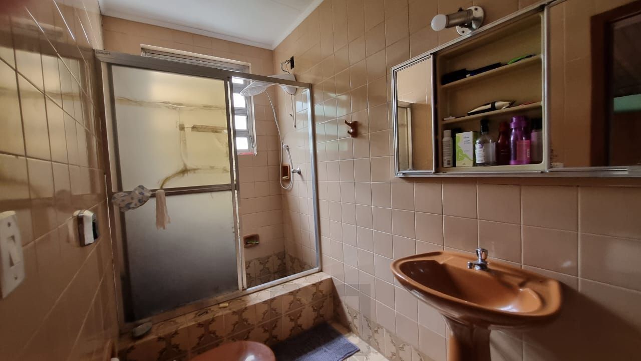 Casa estilo sobrado para venda de 3 dormitórios com 2 vagas de garagem no bairro Cidade Baixa em Porto Alegre/RS. — foto 34