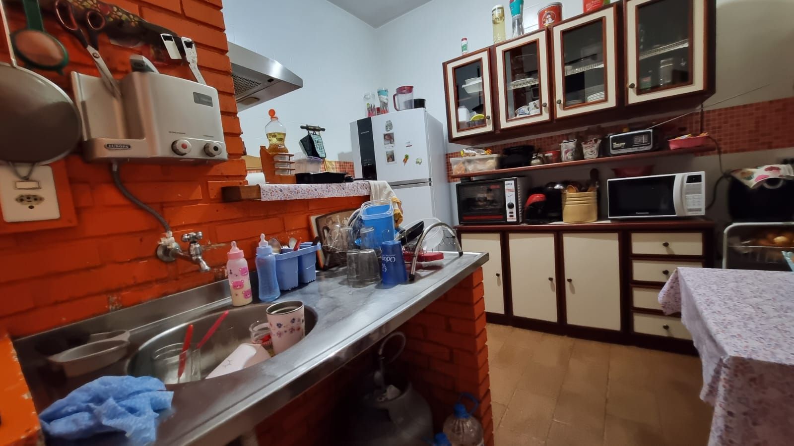 Casa Sobrado Residencial de 3 dormitórios para venda, 1 vaga de garagem fechada no bairro Cidade Baixa em Porto Alegre/RS. — foto 9
