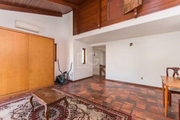 Casa para Venda - 247m², 4 dormitórios, sendo 1 suites, 5 vagas - Glória — foto 13