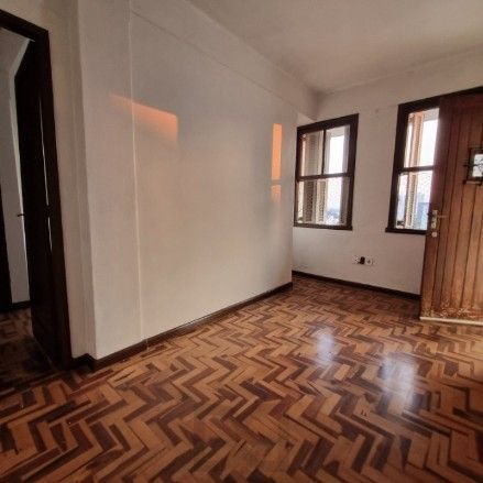 Apartamento de frente com 1 dormitório para venda no bairro Cidade Baixa em Porto Alegre/RS. — foto 3