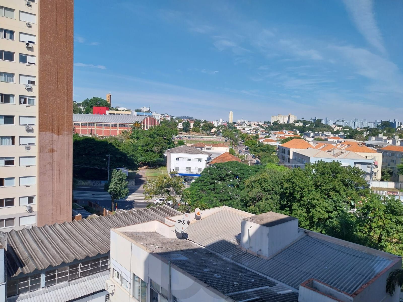 Apartamento de 2 dormitórios com vaga de garagem e sacada no Bairro Santana — foto 31