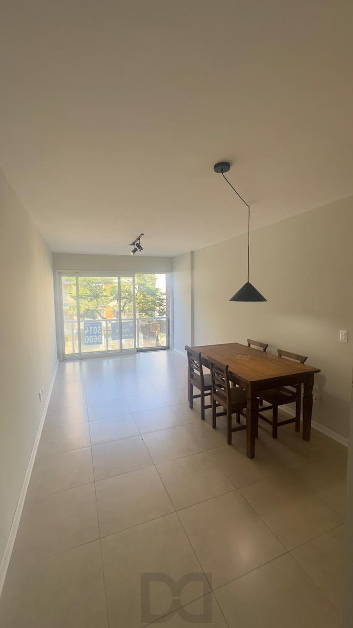 Apto de 2 dormitorios, sendo 1 suite — foto 1