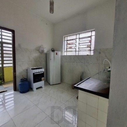 Casa de 4 dormitórios, 2 banheiros para venda pronta para morar no bairro Partenon em Porto Alegre/RS. — foto 22