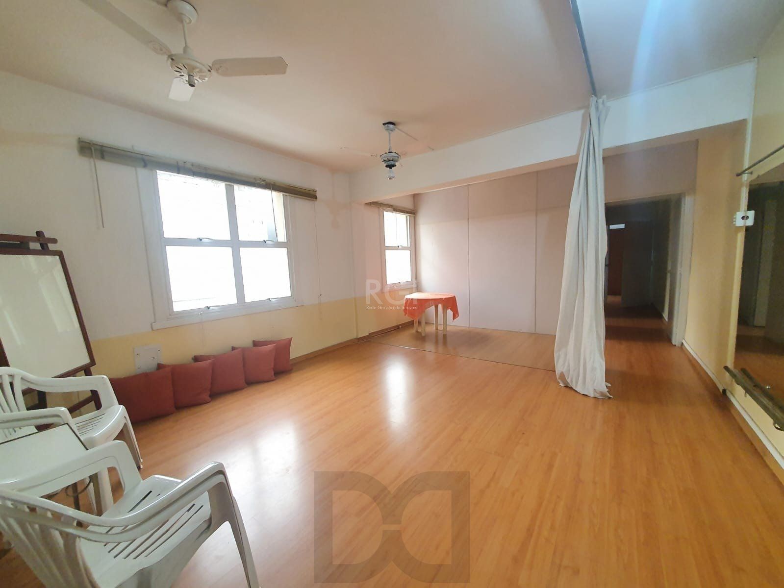 Conjunto/Sala para Venda - 100m², 0 dormitórios, Centro Histórico — foto 2
