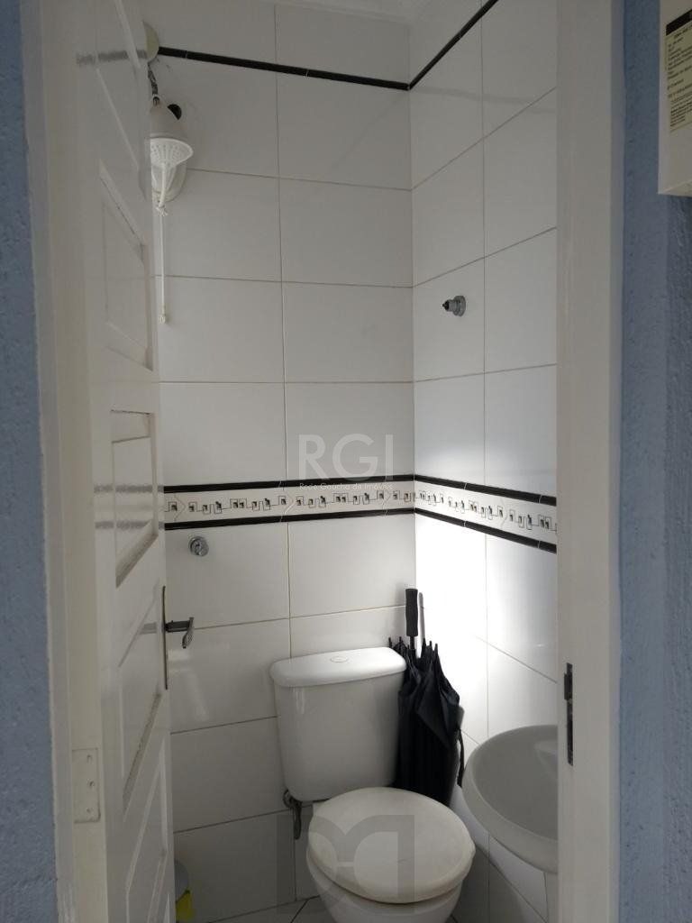 Casa para Venda - 249.86m², 3 dormitórios, sendo 1 suites, 4 vagas - Medianeira — foto 16