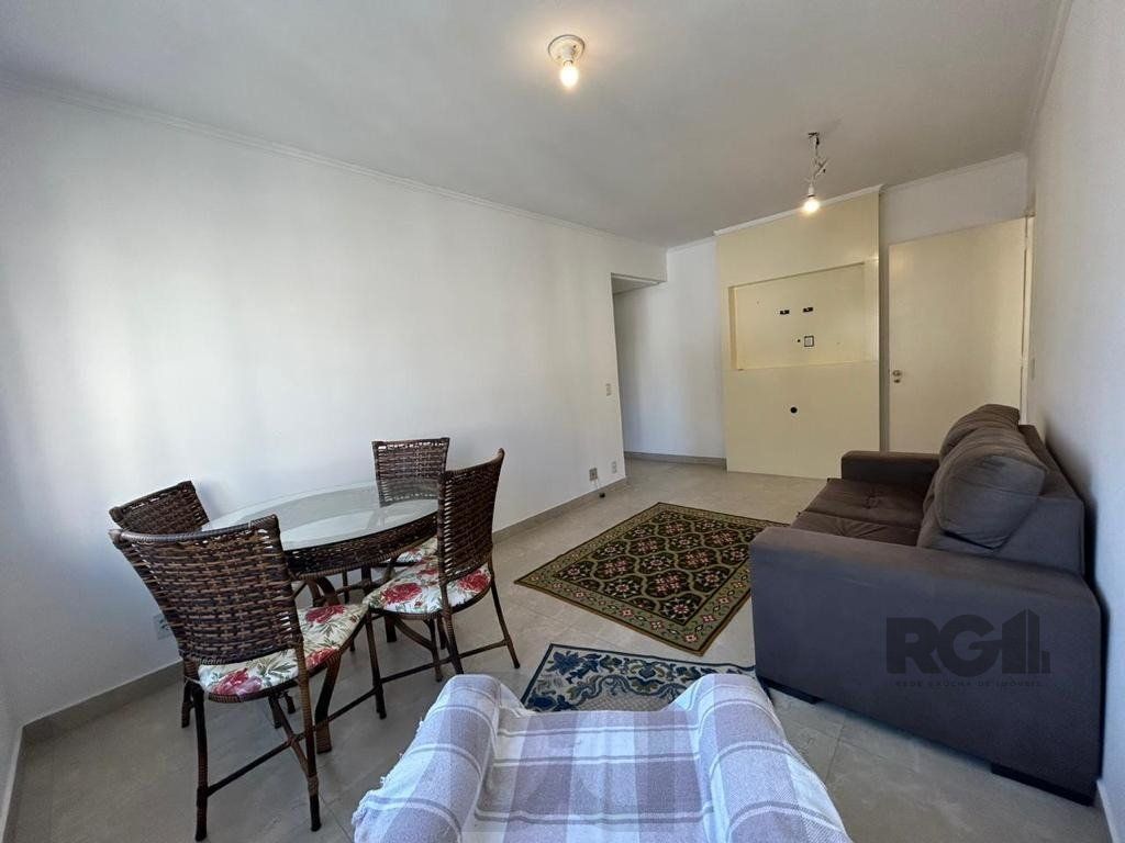 Apartamento de 72m² com 2 dormitórios, no bairro no bairro Mont Serrat. — foto 3