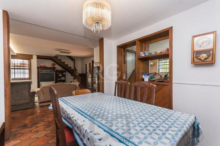 Casa para Venda - 247m², 4 dormitórios, sendo 1 suites, 5 vagas - Glória — foto 9