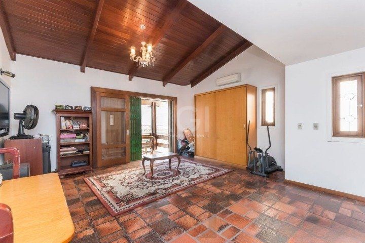 Casa para Venda - 247m², 4 dormitórios, sendo 1 suites, 5 vagas - Glória — foto 12