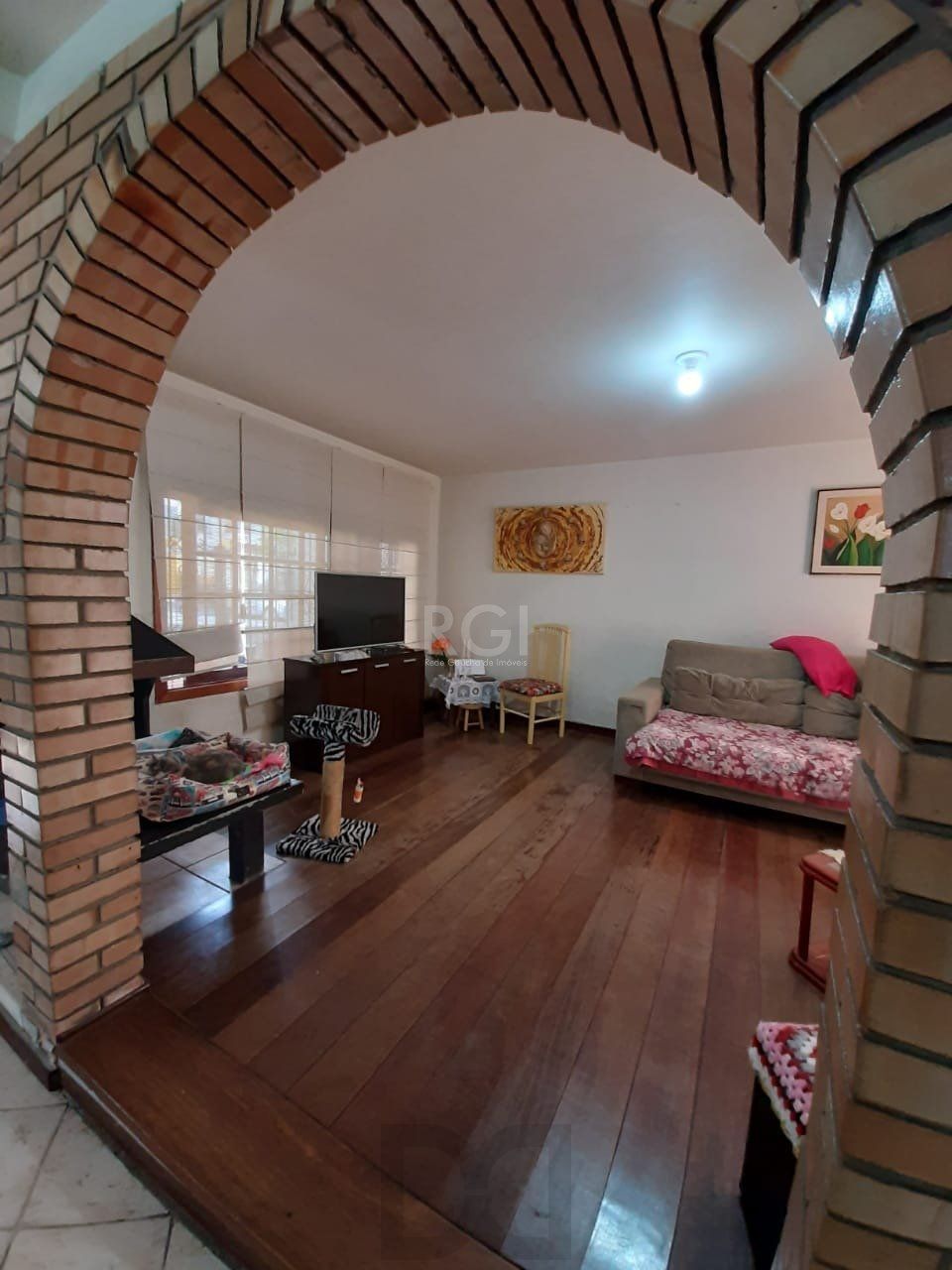 Casa para Venda - 262.02m², 3 dormitórios, sendo 1 suites, 6 vagas - Auxiliadora — foto 1