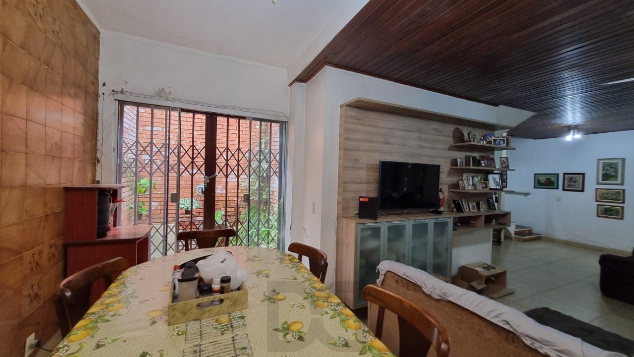 Casa estilo sobrado para venda de 3 dormitórios com 2 vagas de garagem no bairro Cidade Baixa em Porto Alegre/RS. — foto 10