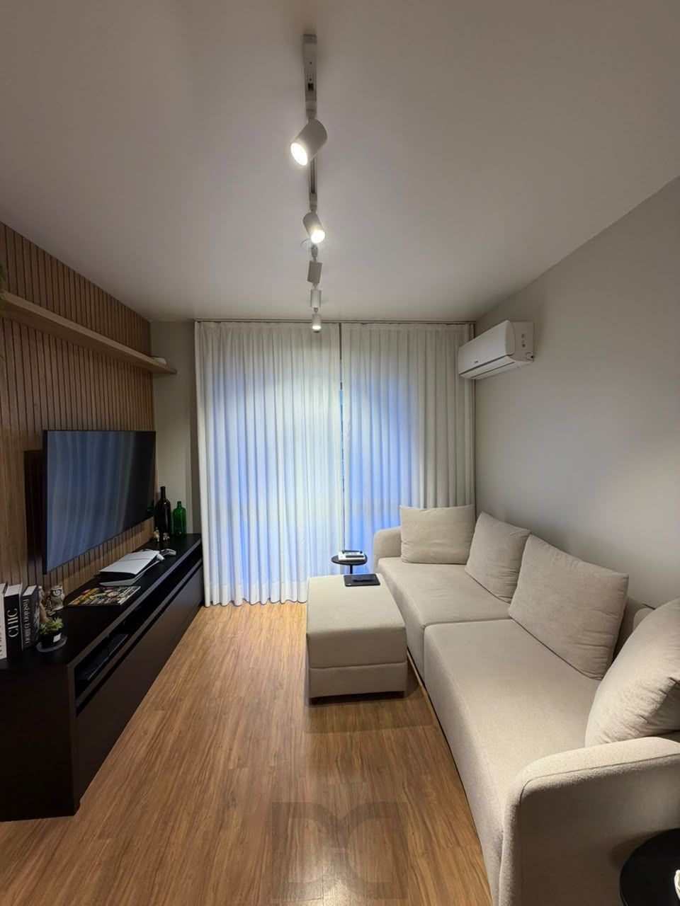 Apartamento de 2 dormitórios semi mobiliado com vaga no Bairro Santana — foto 8