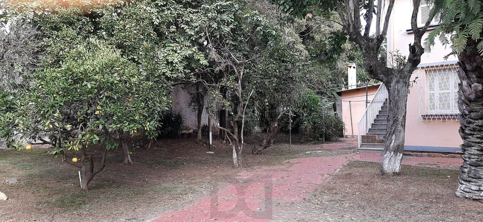 CASA EM 2 TERRENOS NO BAIRRO MEDIANEIRA — foto 5