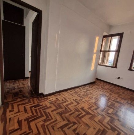 Apartamento de frente com 1 dormitório para venda no bairro Cidade Baixa em Porto Alegre/RS. — foto 4