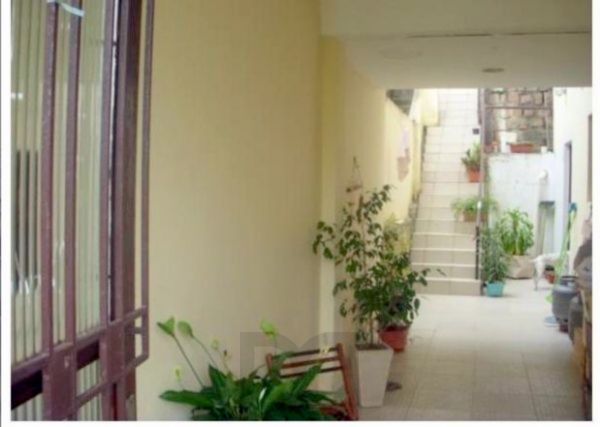 Sobrado para Venda - 240m², 3 dormitórios, sendo 1 suites, 1 vaga - Partenon — foto 6