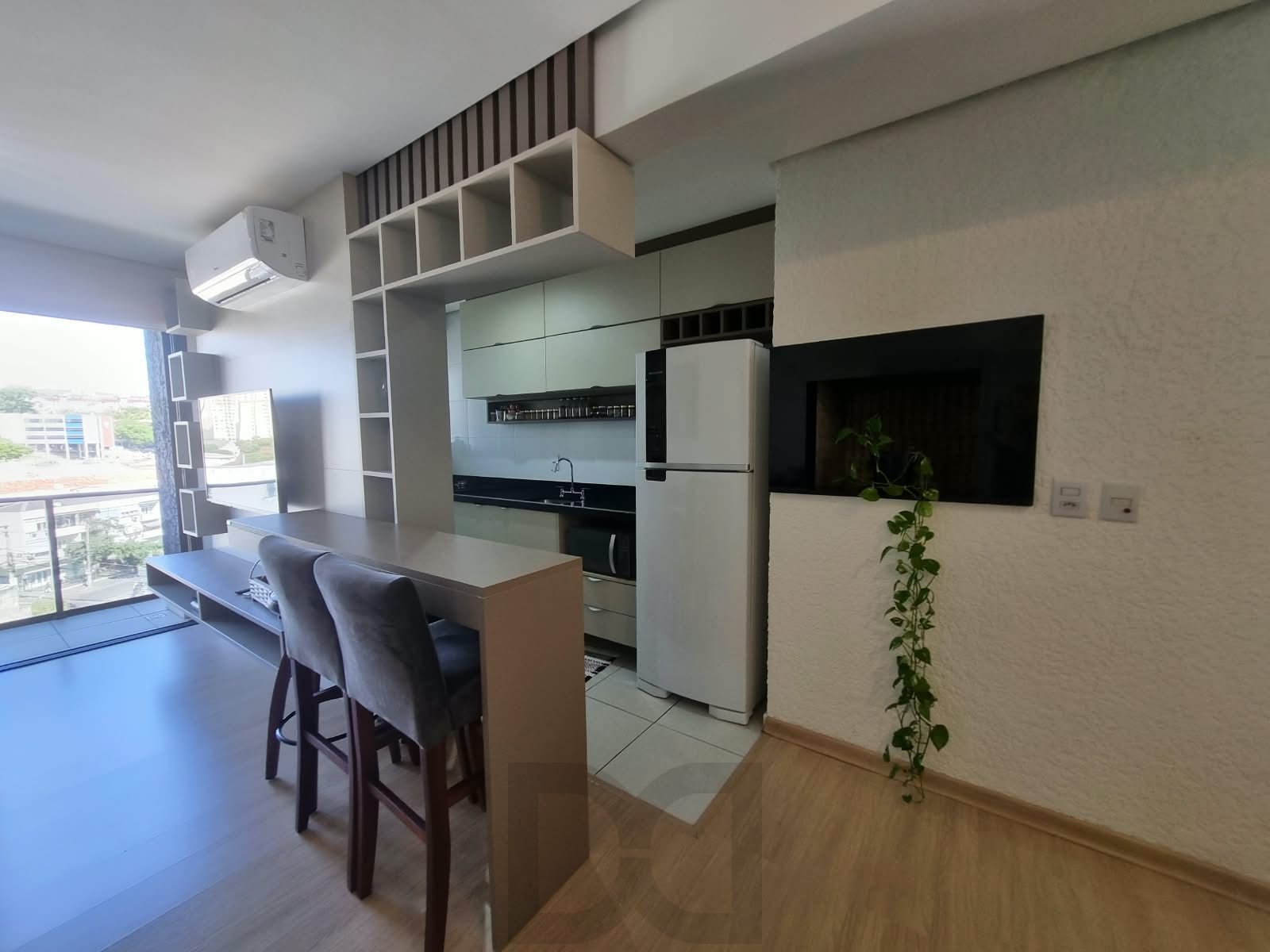 Apartamento de 2 dormitórios sendo 1 suite com 2 vagas no bairro santana /vender — foto 2