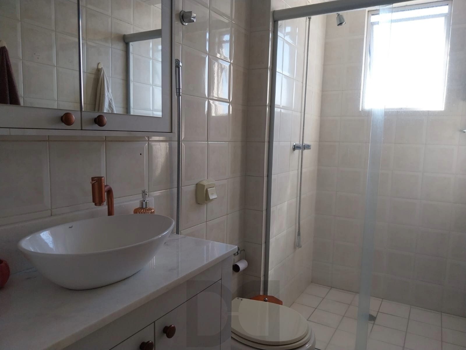 Apartamento de 2 dormitórios com vaga de garagem e sacada no Bairro Santana — foto 27