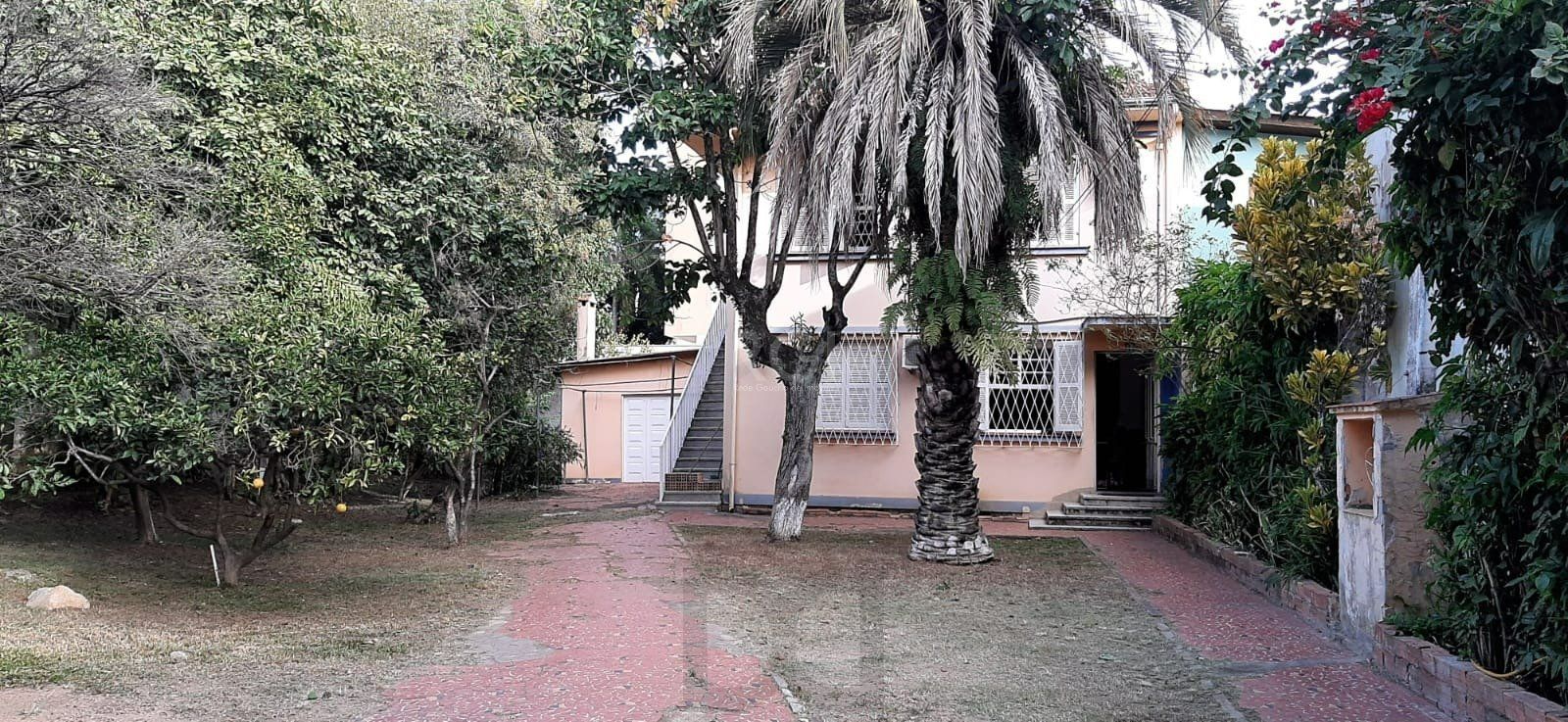 CASA EM 2 TERRENOS NO BAIRRO MEDIANEIRA — foto 1