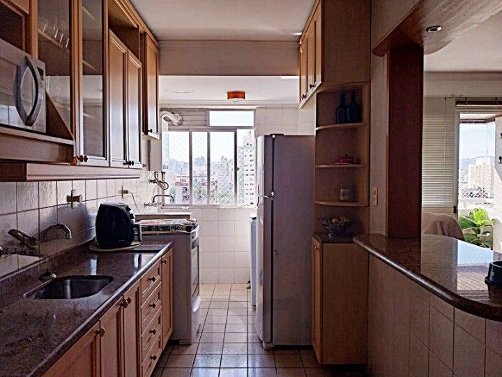 Apartamento de 2 dormitórios com vaga de garagem e sacada no Bairro Santana — foto 15