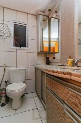 Apartamento de frente com vista panorâmica, sacada,3 dormitórios,1suíte para venda no bairro Centro Histórico em Porto Alegre/RS. — foto 6