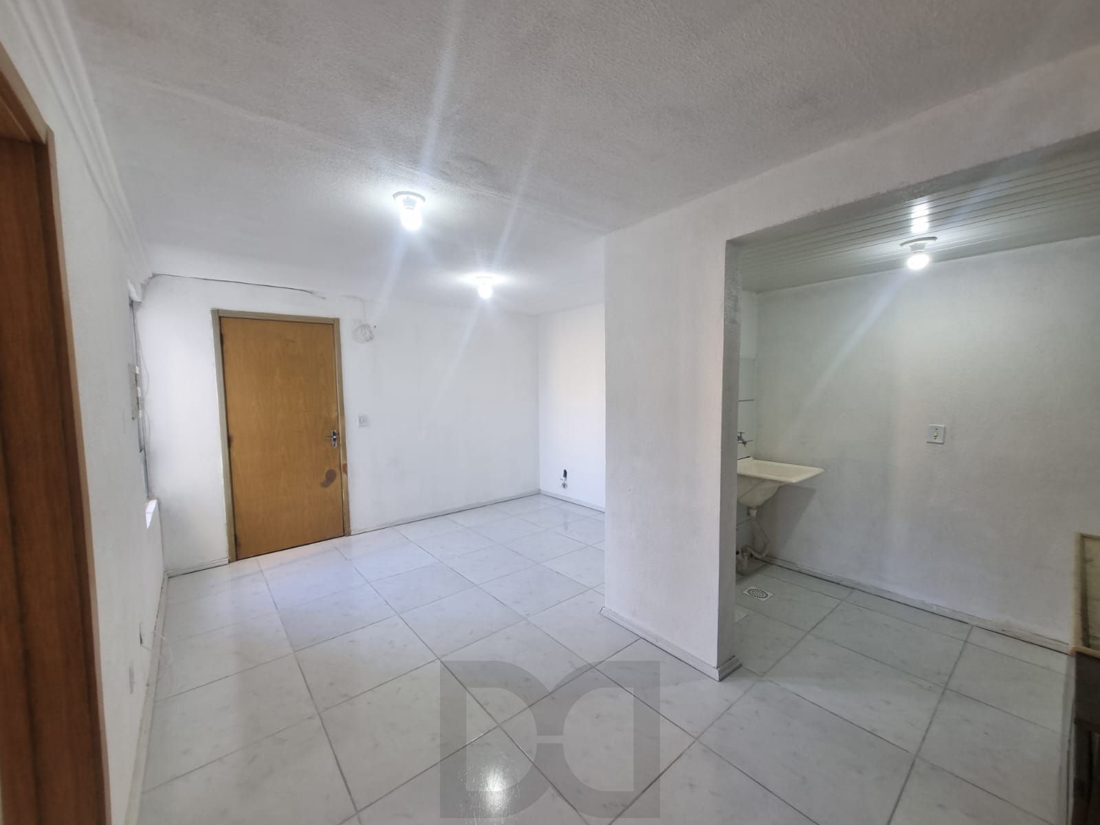 Excelente apartamento de 2 dormitórios, desocupado para venda no bairro Partenon em Porto Alegre/RS. — foto 6