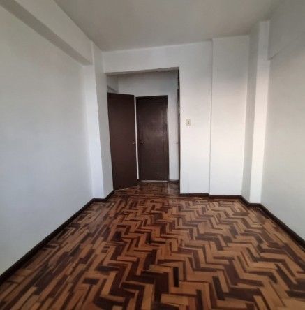 Apartamento de frente com 1 dormitório para venda no bairro Cidade Baixa em Porto Alegre/RS. — foto 9