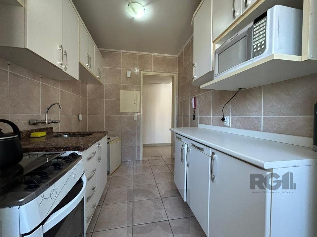 Apartamento de 72m² com 2 dormitórios, no bairro no bairro Mont Serrat. — foto 5