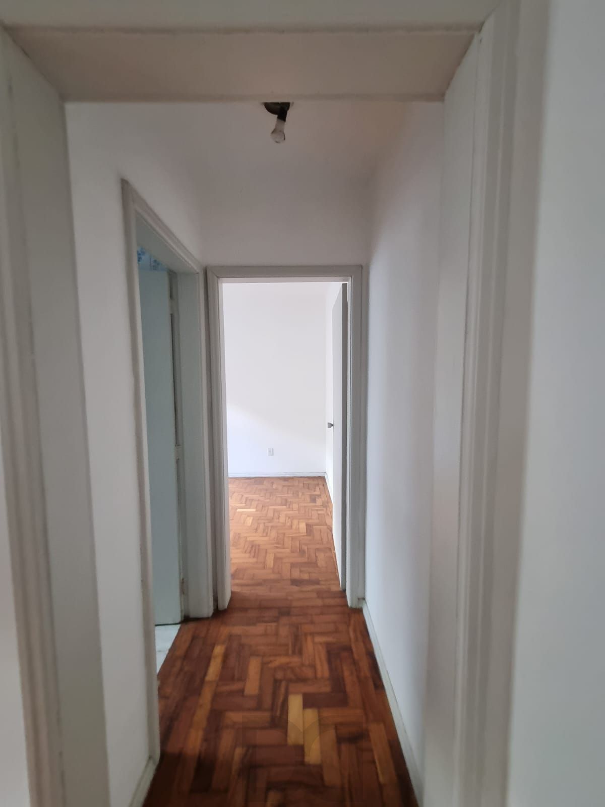 Apartamento de 1 dormitório a venda no Bairro Cidade Baixa — foto 5