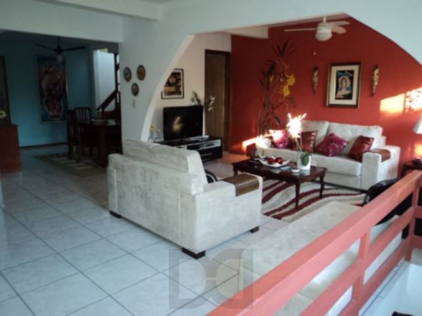 Casa para Venda - 450m², 3 dormitórios, 1 vaga - Floresta — foto 1