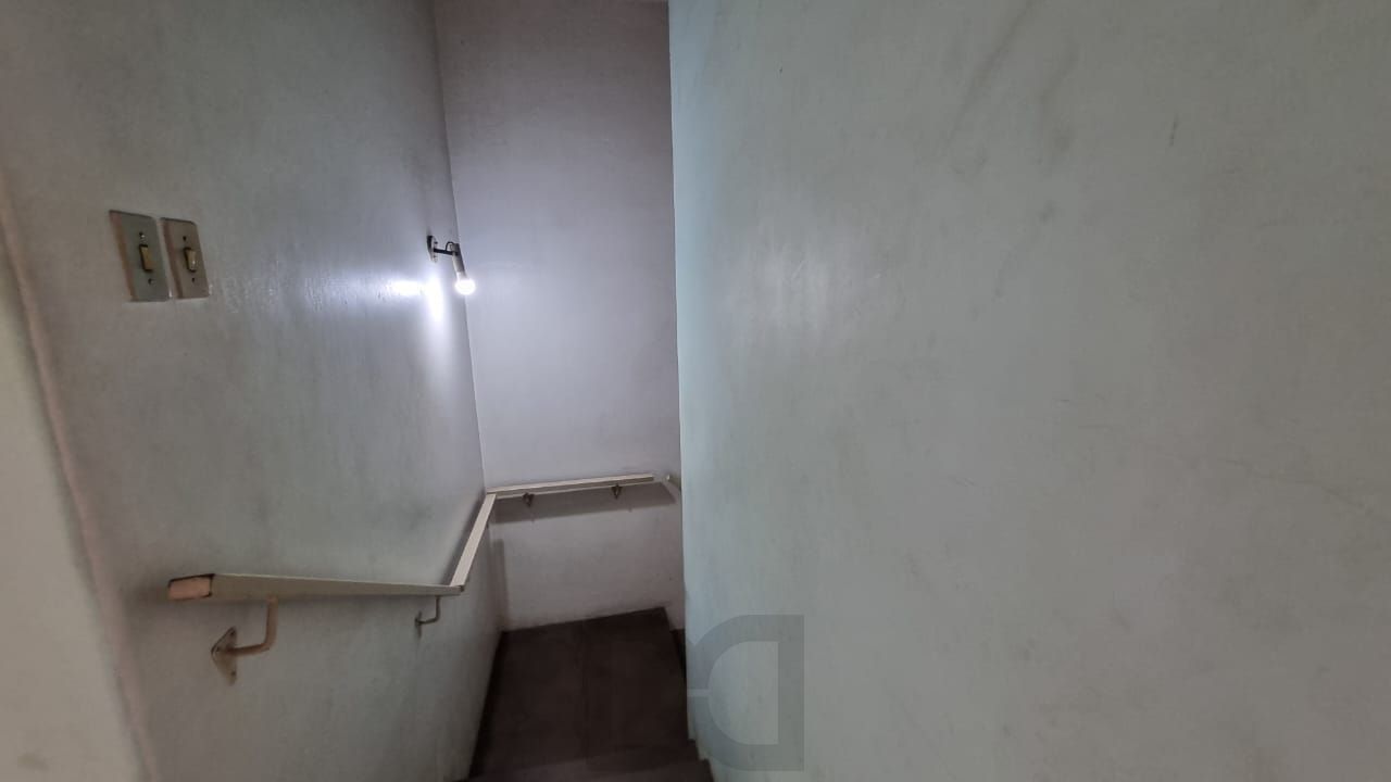 Casa estilo sobrado para venda de 3 dormitórios com 2 vagas de garagem no bairro Cidade Baixa em Porto Alegre/RS. — foto 7