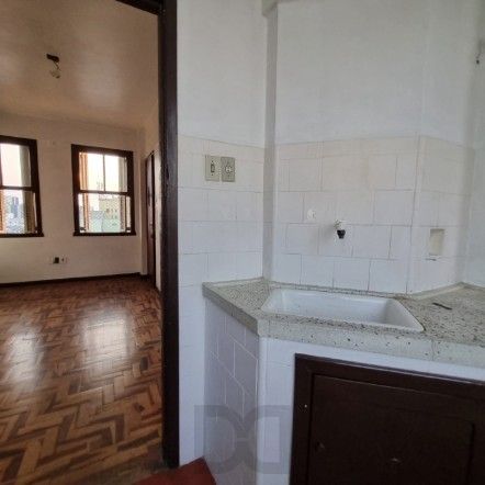 Apartamento de frente com 1 dormitório para venda no bairro Cidade Baixa em Porto Alegre/RS. — foto 10